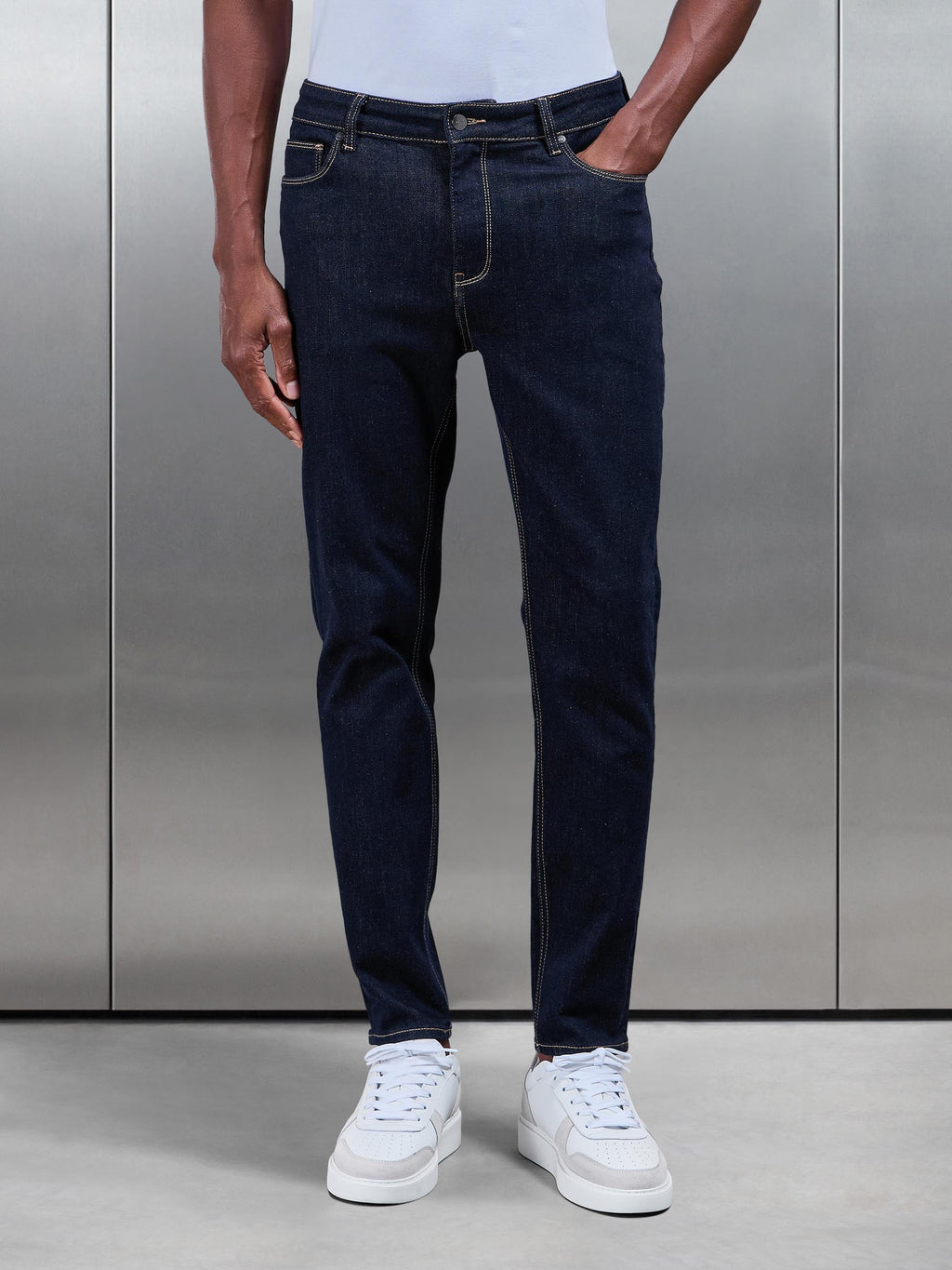 Mørkeblå Slim Fit Jeans til Herre med 5 Lommer og Mid-Rise Talje 0